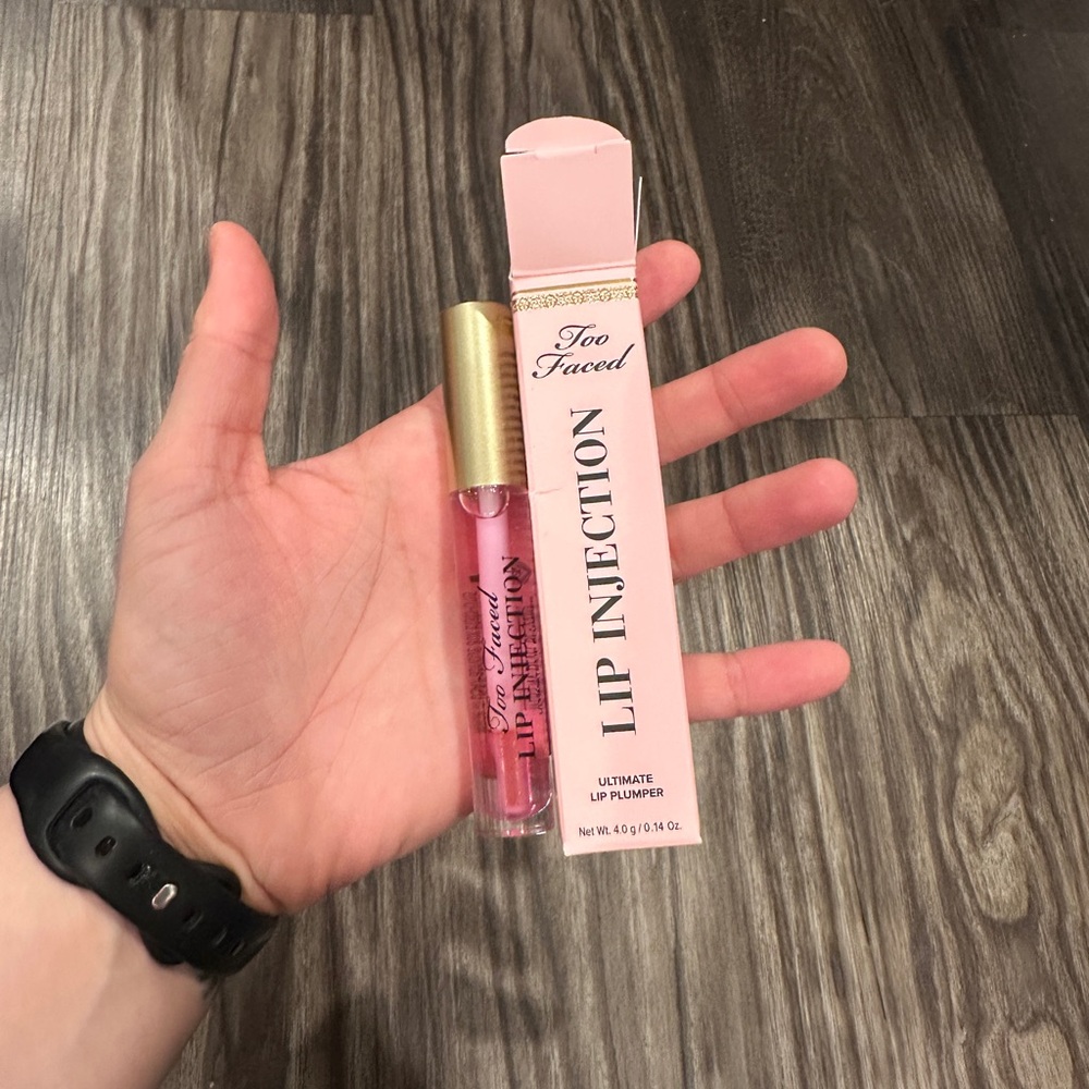 Too Faced Lip Injection